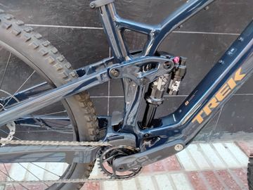 Brugt Trek Fuel EXe 8 XT 2024 2024 Mountainbike — billede 16 af 23