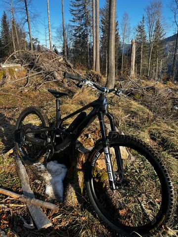 Brugt Lapierre Spicy CF Team Custome 2025 Mountainbike — billede 5 af 5