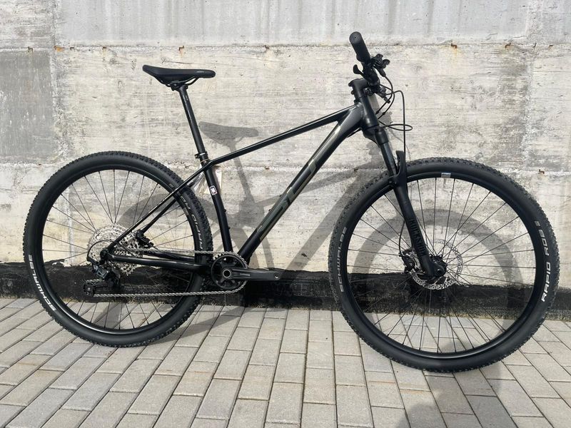 Used Superior XP 919 2023 2023 Mountainbike, Black, 29 — image 1 of 8