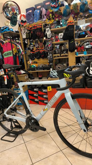 Używany Cinelli PRESSURE ADR Blue Lazer Sun Faded 2025 Road & Gravel