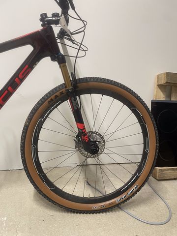 Used Focus O1E 9.9 2020 2020 Mountainbike, Red, 29 — image 4 of 10
