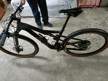 Used Cannondale Scalpel Carbon 2 2023 2023 Mountainbike, Negro — image 2 of 6