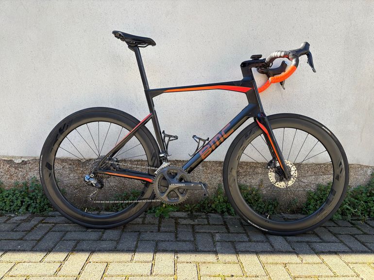 Used BMC Roadmachine 01 THREE 2018 2018 Road & Gravel — image 5 of 21