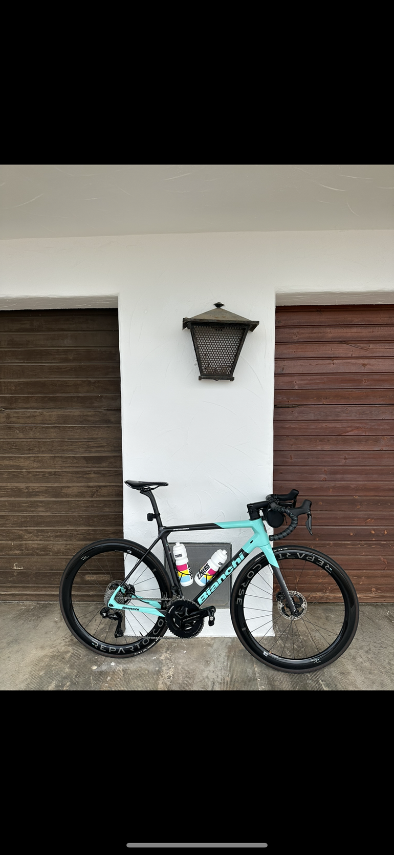 Used Bianchi Specialissima - Dura Ace Di2 2023 2023 Road & Gravel — image 1 of 7