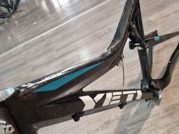 Gebrauchtes YETI ASRC 2007 Mountainbike, Schwarz — Bild 20 von 28