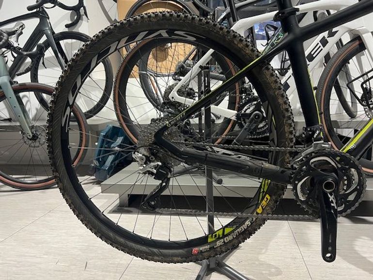 Used Scott Scale Shimano Deore XT 2017 Mountainbike — image 2 of 9