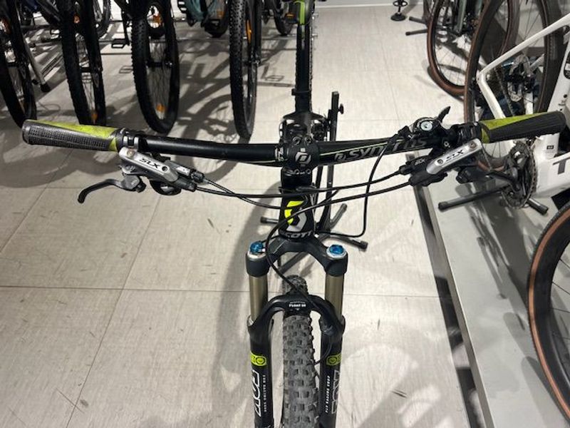Used Scott Scale Shimano Deore XT 2017 Mountainbike, Black — image 6 of 9
