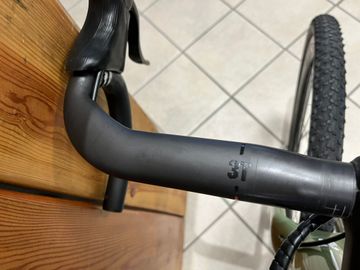 Tweedehands 3T Exploro Campagnolo Ekar 2022 Road & Gravel — afbeelding 9 van 15