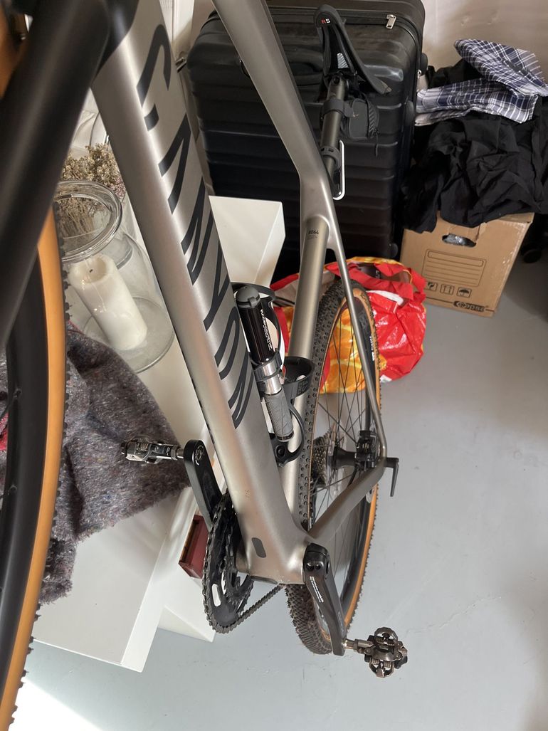 Used Canyon Grail CF SL 8.0 2020 2020 Road & Gravel, Light Gray — image 22 of 23