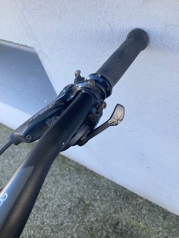Used Liv LIV Obsess Advanced 1 2017 Mountainbike, Black — image 15 of 24