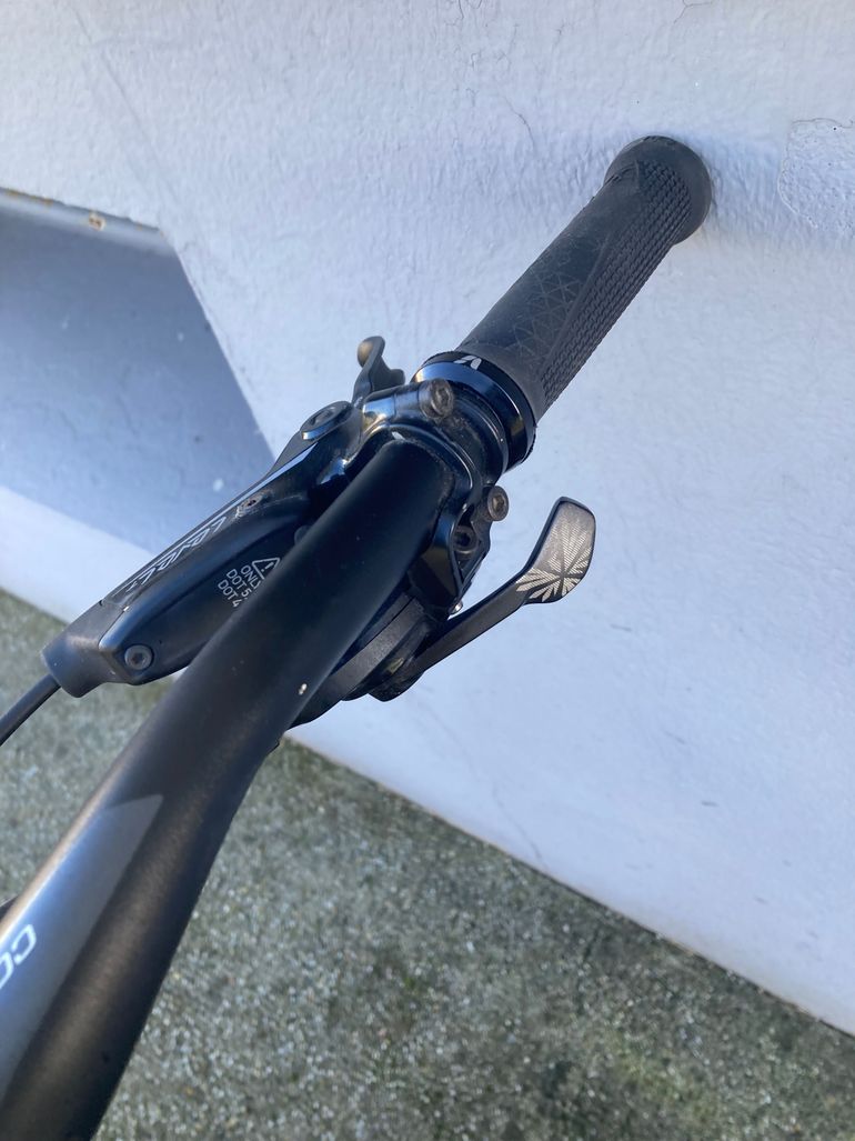 Used Liv LIV Obsess Advanced 1 2017 Mountainbike, Black — image 15 of 24