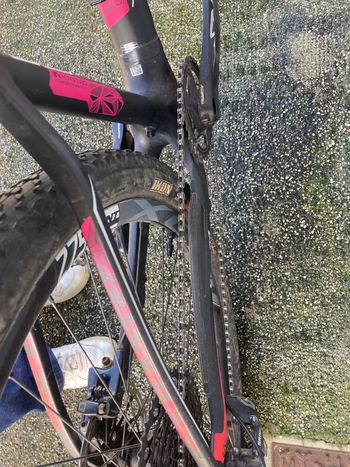 Used Liv LIV Obsess Advanced 1 2017 Mountainbike, Black — image 4 of 24