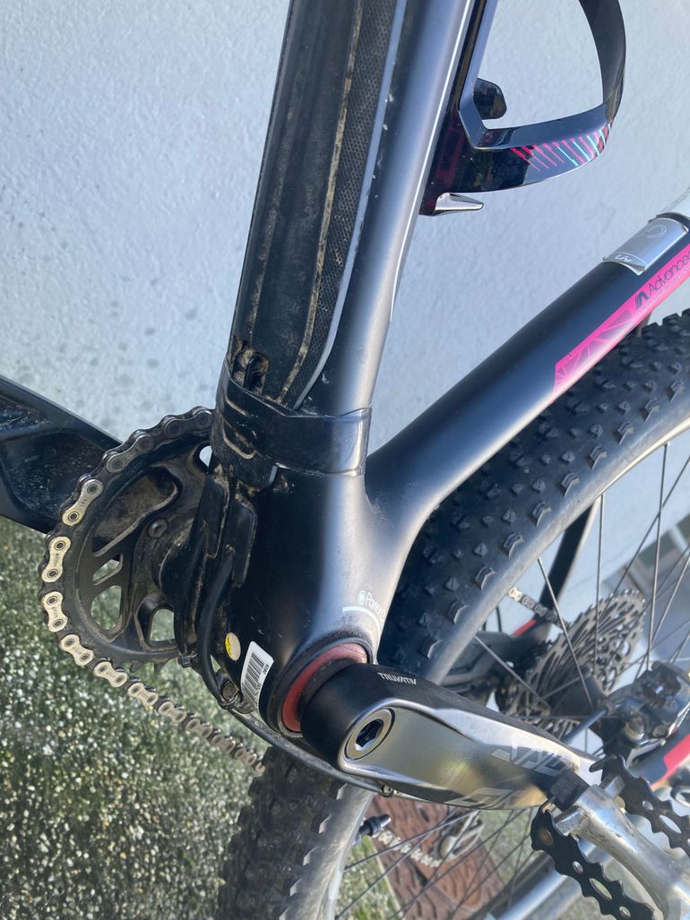 Used Liv LIV Obsess Advanced 1 2017 Mountainbike, Black — image 13 of 24