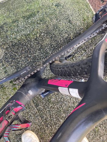 Used Liv LIV Obsess Advanced 1 2017 Mountainbike, Black — image 16 of 24