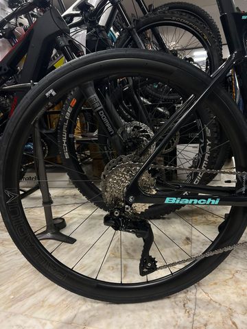 Bianchi Specialissima Comp 105 Di2 NEW 2026 Road & Gravel d'occasion