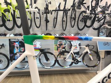 Použité Colnago V5rs 2026 Road & Gravel — obrázek 3 z 6