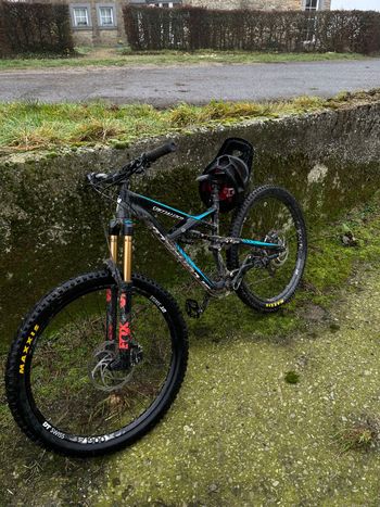 Used Specialized Enduro Comp 2014 2014 Mountainbike, Black — image 3 of 19
