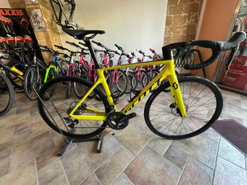 Scott Addict RC 2022 Road & Gravel usato
