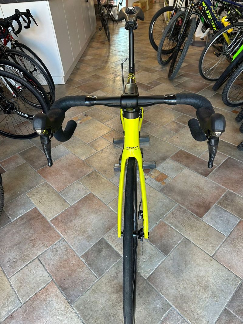 Gebrauchtes Scott Addict RC 2022 Road & Gravel, Schwarz — Bild 3 von 7
