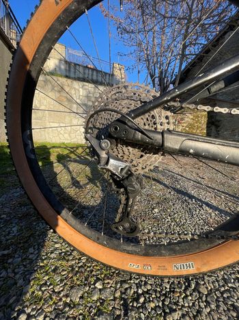 Used Orbea Cambio Shimano Deore 2021 Mountainbike, Black — image 2 of 7