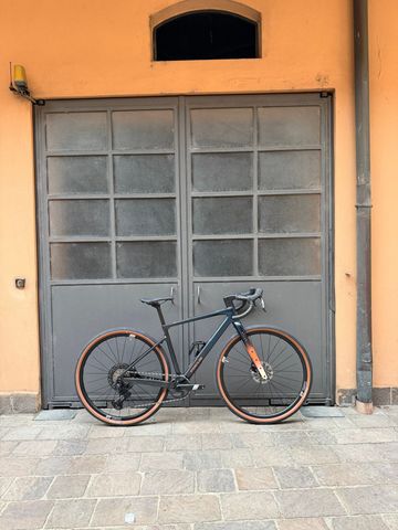 Used Focus Atlas Carbon 2026 8.8 Apex Xplr Small 2026 Road & Gravel
