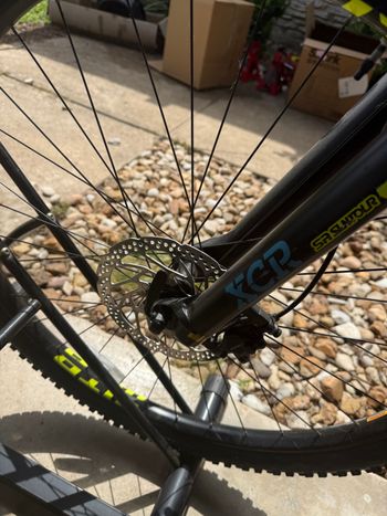 Used Mongoose Tyax Expert 29 2024 2024 Mountainbike, Blue, 29 — image 7 of 9