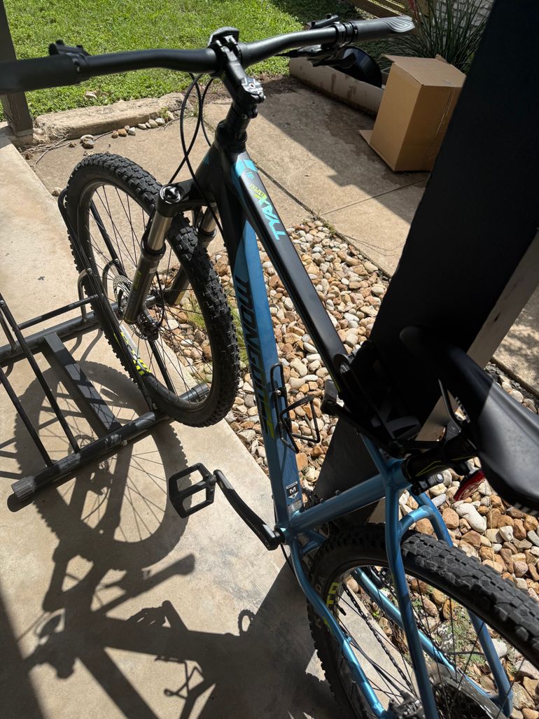 Used Mongoose Tyax Expert 29 2024 2024 Mountainbike, Blue, 29 — image 3 of 9
