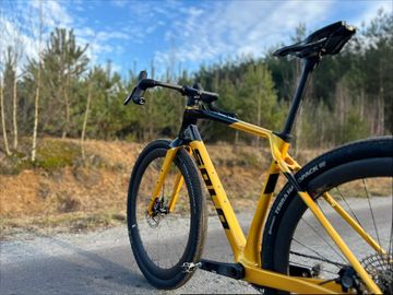 Used Custom Solo 2025 Road & Gravel, Orange — image 7 of 13