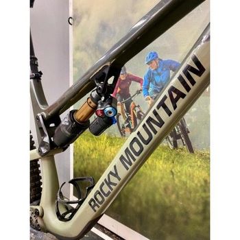 Used Rocky Mountain Altitude Carbon 70 Coil 2022 2022 Mountainbike — image 2 of 6