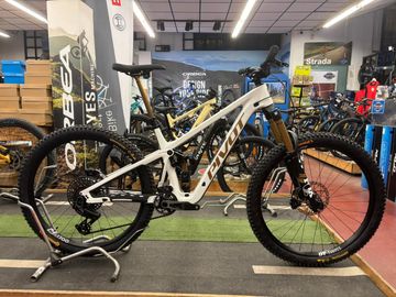 Used PIVOT FIREBIRD PRO X0 2026 2026 MTB