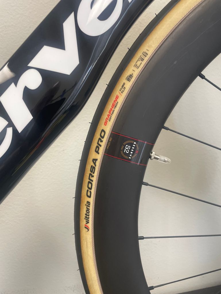 Used Cervélo S5 Shimano Ultegra Di2 2024 Road & Gravel, Black — image 8 of 10