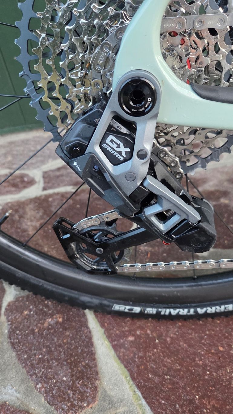 Used CUBE NUROAD C:62 EX 2025 2025 Road & Gravel, Weiß — image 6 of 7