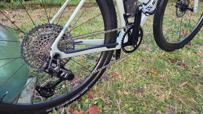 Used CUBE NUROAD C:62 EX 2025 2025 Road & Gravel, Weiß — image 3 of 7