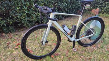 Used CUBE NUROAD C:62 EX 2025 2025 Road & Gravel, Weiß — image 1 of 7