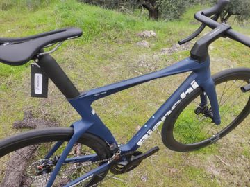 Bianchi Oltre Comp 2025 2025 Road & Gravel d'occasion — image 5 sur 8