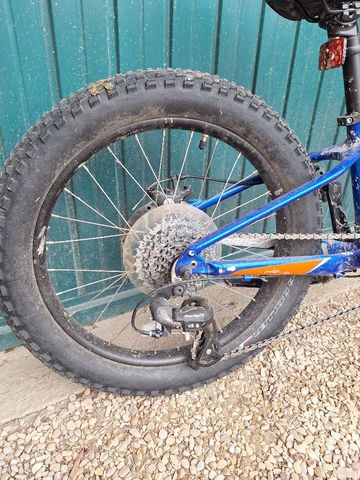 Specialized Riprock 20" 2016 Mountainbike usato, Blu — immagine 5 di 7