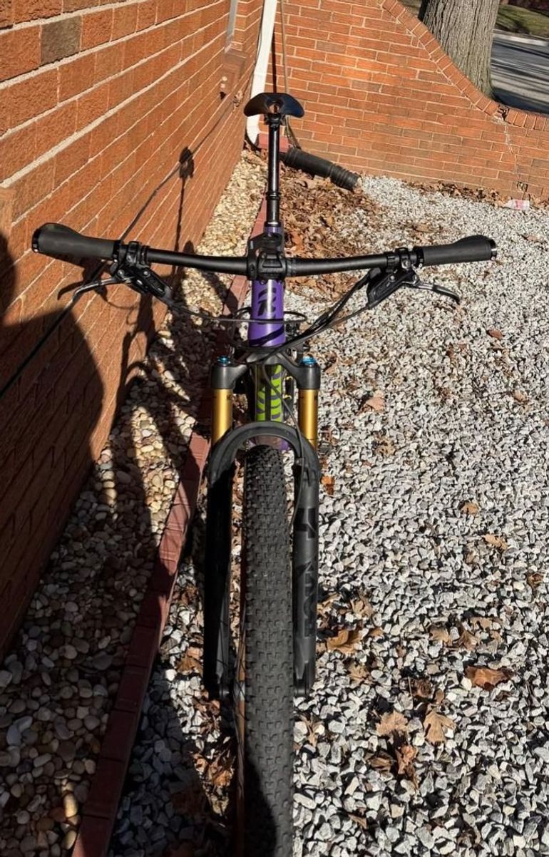 Used Kona Hei Hei CR/DL 2022 2022 Mountainbike, Purple, 29 — image 3 of 8