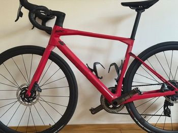Used BMC Roadmachine 01 FOUR 2022 2022 Road & Gravel, Rot — image 2 of 10