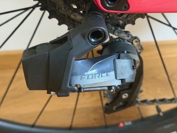 Used BMC Roadmachine 01 FOUR 2022 2022 Road & Gravel, Rot — image 8 of 10