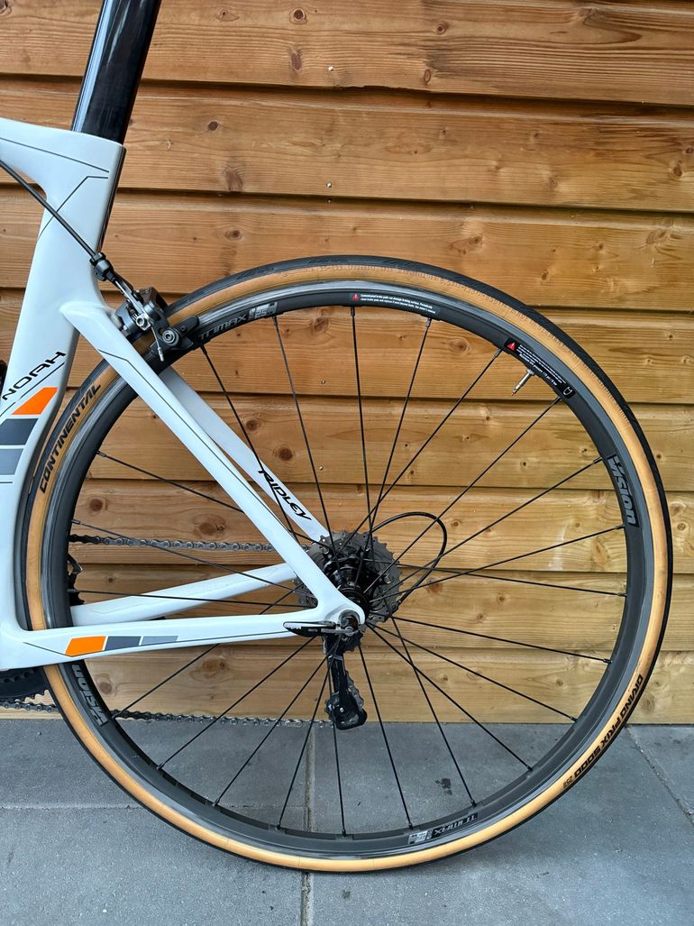 Used Ridley Ridley Noah Voll Carbon, Shimano Ultegra, Grosse 54 2021 Road & Gravel — image 8 of 20