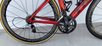 Used Trek Madone 9.5 2017 2017 Road & Gravel, Red — image 3 of 10