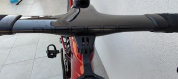 Used Trek Madone 9.5 2017 2017 Road & Gravel, Red — image 5 of 10