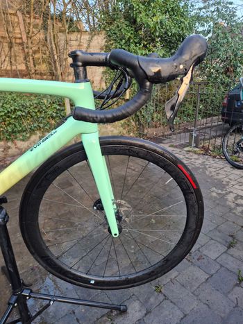 Použité Specialized Tarmac Shimano 105 2021 Road & Gravel — obrázek 4 z 7