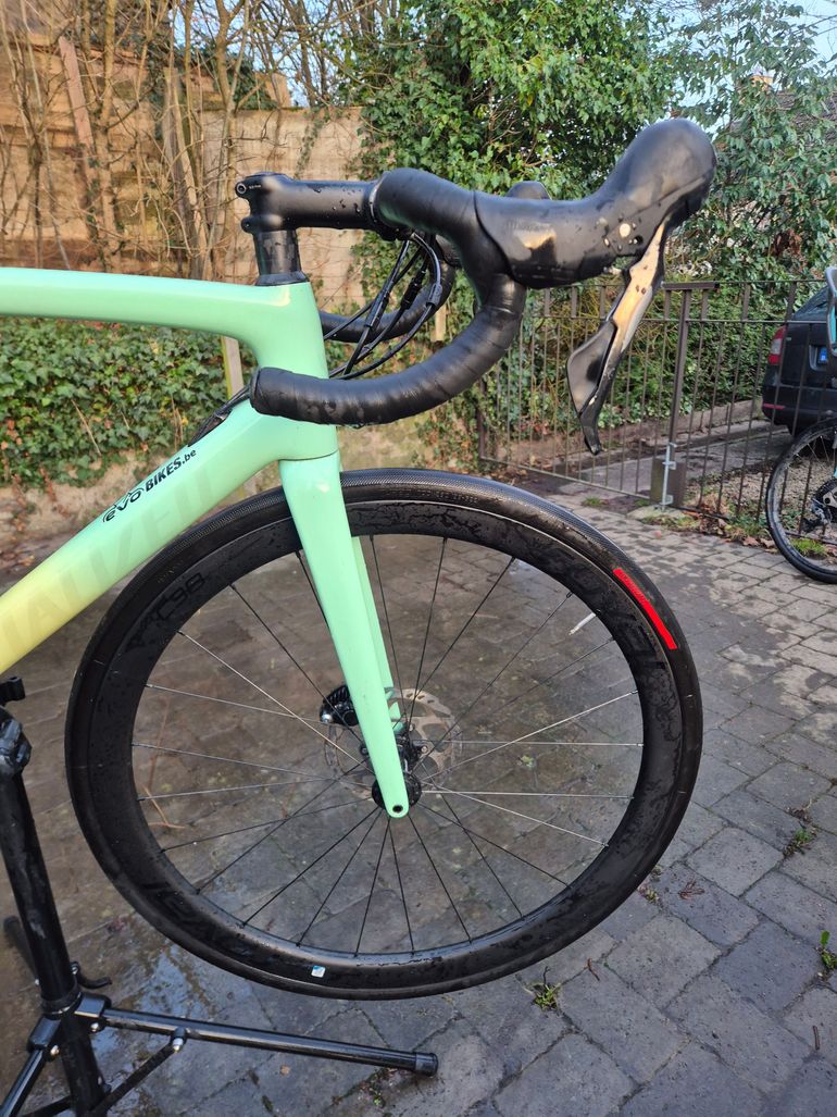 Použité Specialized Tarmac Shimano 105 2021 Road & Gravel — obrázek 4 z 7