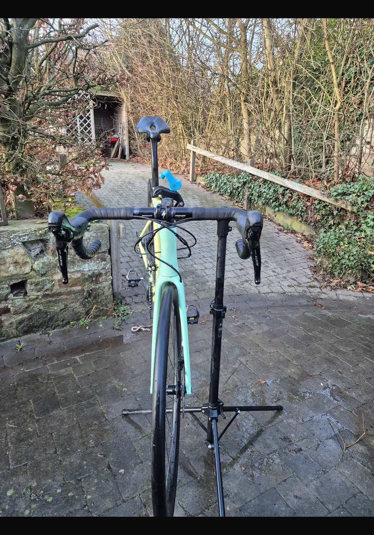 Použité Specialized Tarmac Shimano 105 2021 Road & Gravel — obrázek 6 z 7