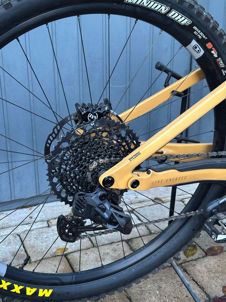 Used YT Industries Izzo CORE 3 29 2024 2024 Mountainbike — image 4 of 8
