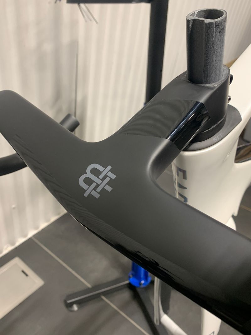 Używany Factor OSTRO VAM 2025 Frameset 2025 Road & Gravel — zdjęcie 2 z 5