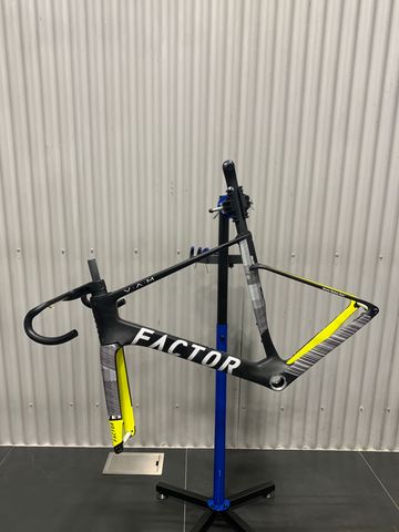 Używany Factor OSTRO VAM 2025 Frameset 2025 Road & Gravel — zdjęcie 8 z 8