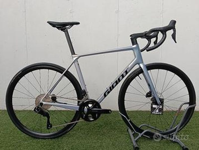 Used Giant TCR ADVANCED 1 KOM 2026 2026 Road & Gravel