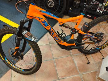 Used Specialized Turbo Levo FSR Expert 6Fattie 2017 2017 Mountainbike — image 2 of 5